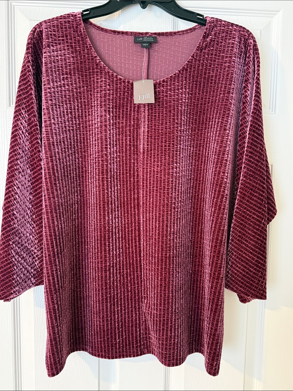 Wearever Crushed-Velvet Wedge Top size L new in packaging.